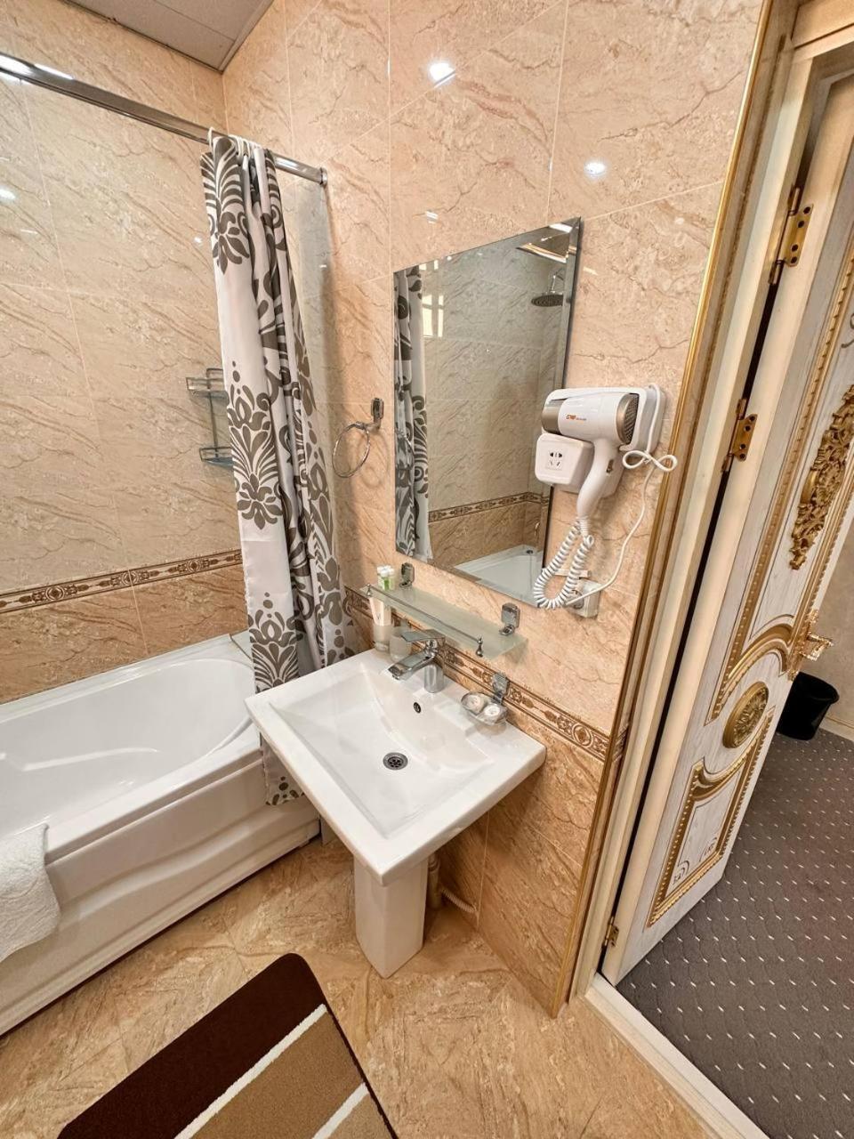 Suleyman Hotel Бухара Экстерьер фото